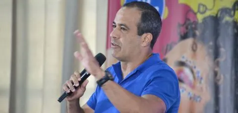 Bruno dispara contra Rui e expõe fracasso da Ponte Salvador-Itaparica: “Nem projeto entregaram”